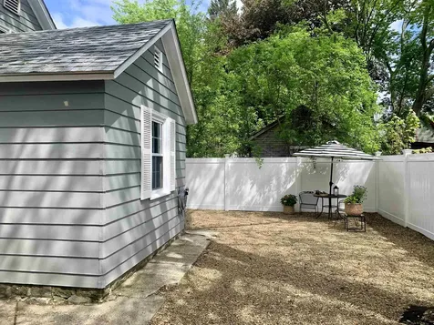 6 Pond Street Nashua NH 03060