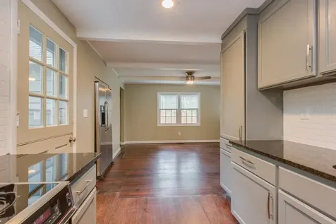 6 Pond Street Nashua NH 03060