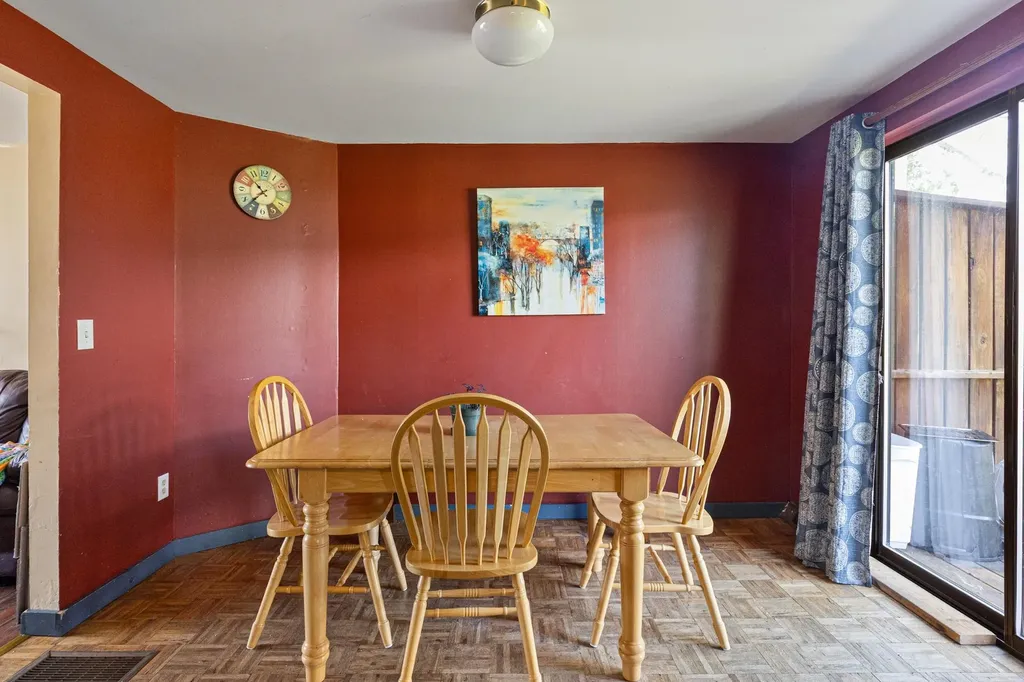 10 Woodbridge Lane Middlebury VT 05753