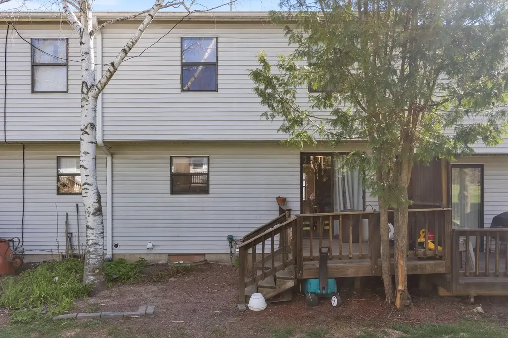 10 Woodbridge Lane Middlebury VT 05753