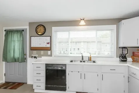 128 Newton Road Plaistow NH 03865
