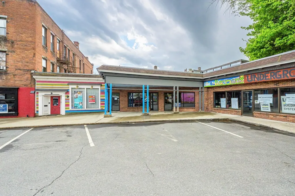 69-71 Elliot Street Brattleboro VT 05301