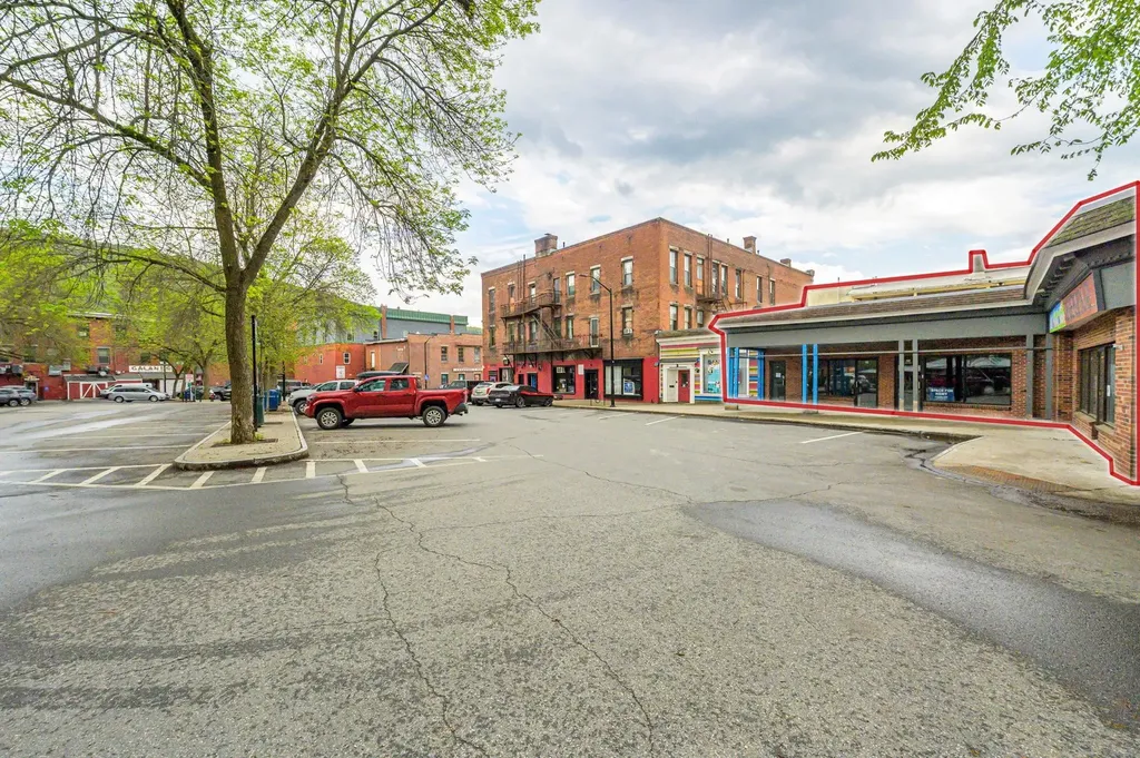 69-71 Elliot Street Brattleboro VT 05301