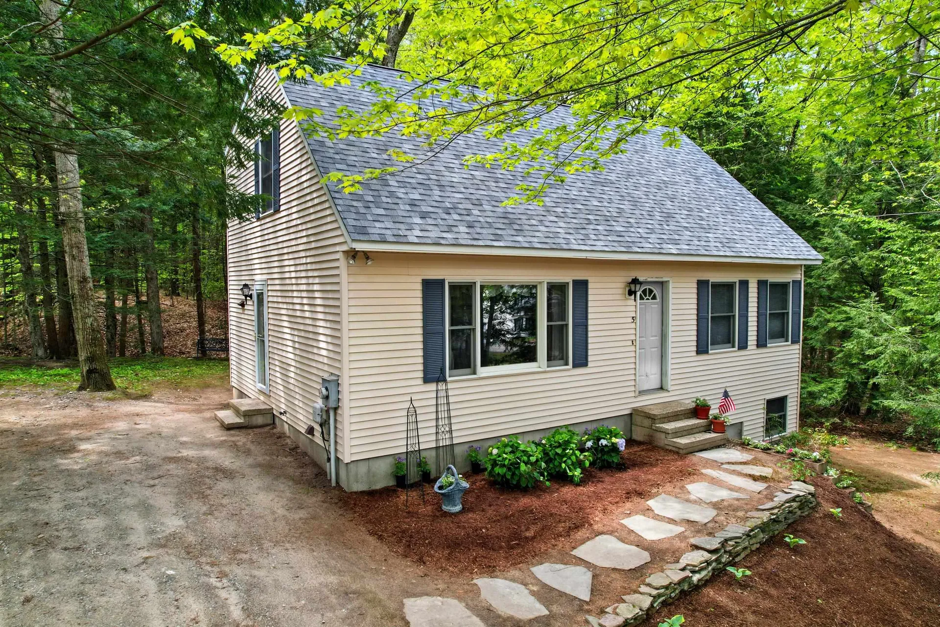 5 River Ridge Road Plymouth NH 03264