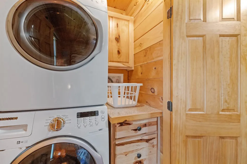 308 Lake Road Lunenburg VT 05906