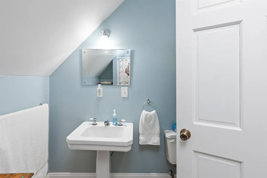 165 Read Lane West St. Albans Town VT 05478