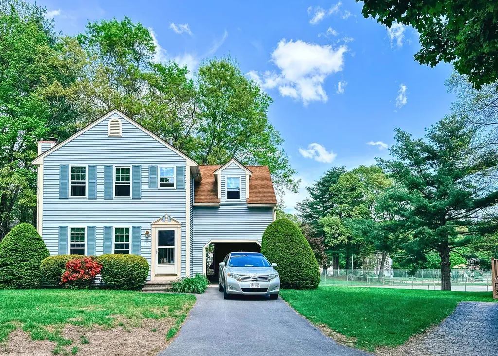 5 Cabernet Court Nashua NH 03062