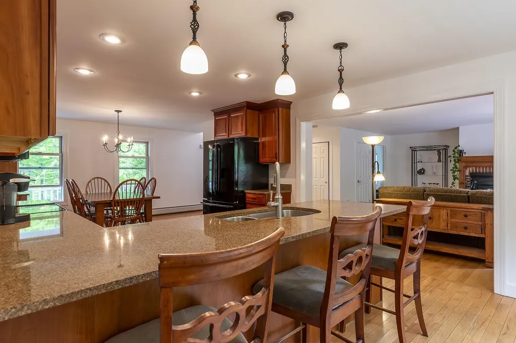 308 Mending Walls Road Manchester VT 05255