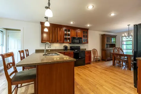 308 Mending Walls Road Manchester VT 05255