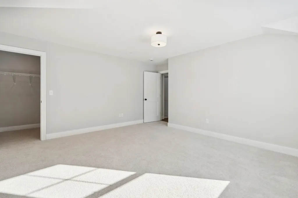 2 Washburn Farm Lane Kittery ME 03905