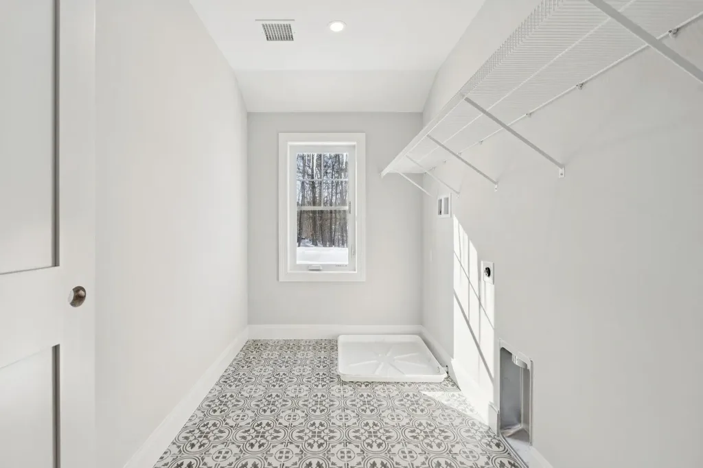 2 Washburn Farm Lane Kittery ME 03905