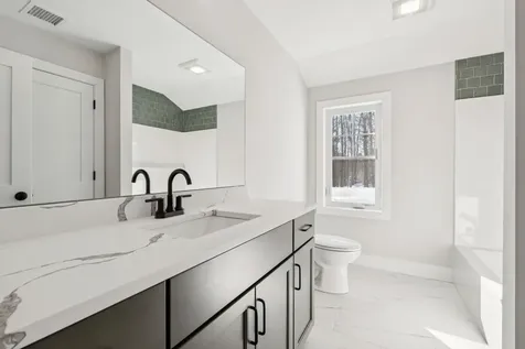 2 Washburn Farm Lane Kittery ME 03905