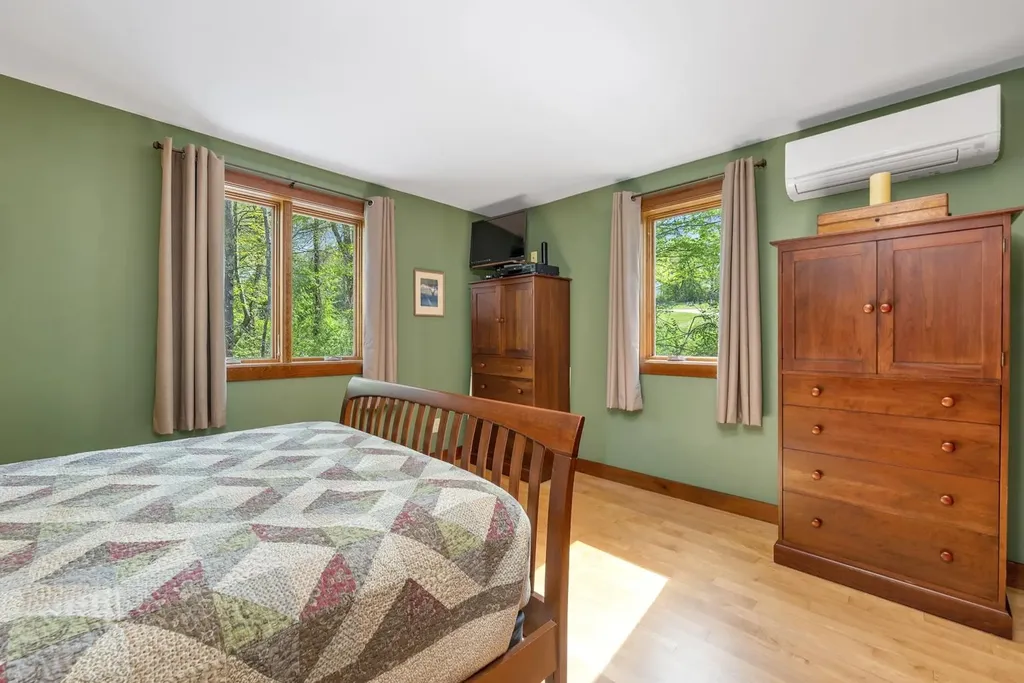 29 Lakeview Drive Wolfeboro NH 03894