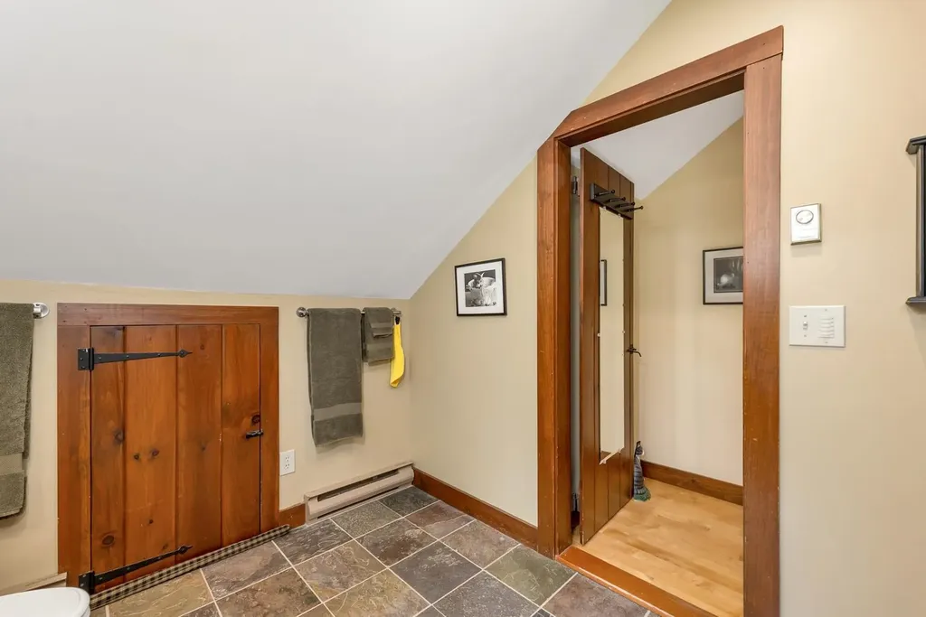 29 Lakeview Drive Wolfeboro NH 03894