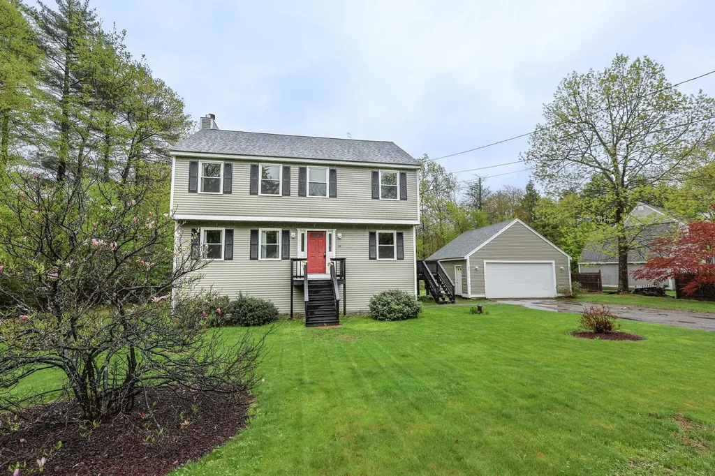 38 Holly View Drive New Ipswich NH 03071