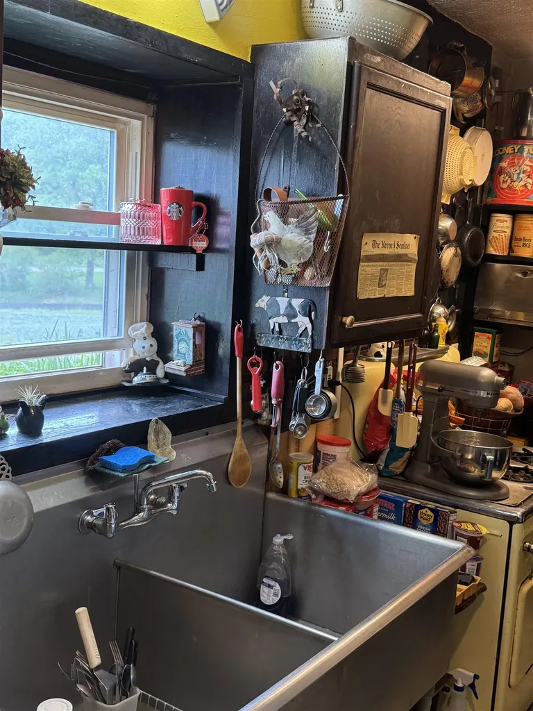 406 Back Ashuelot Road Winchester NH 03441