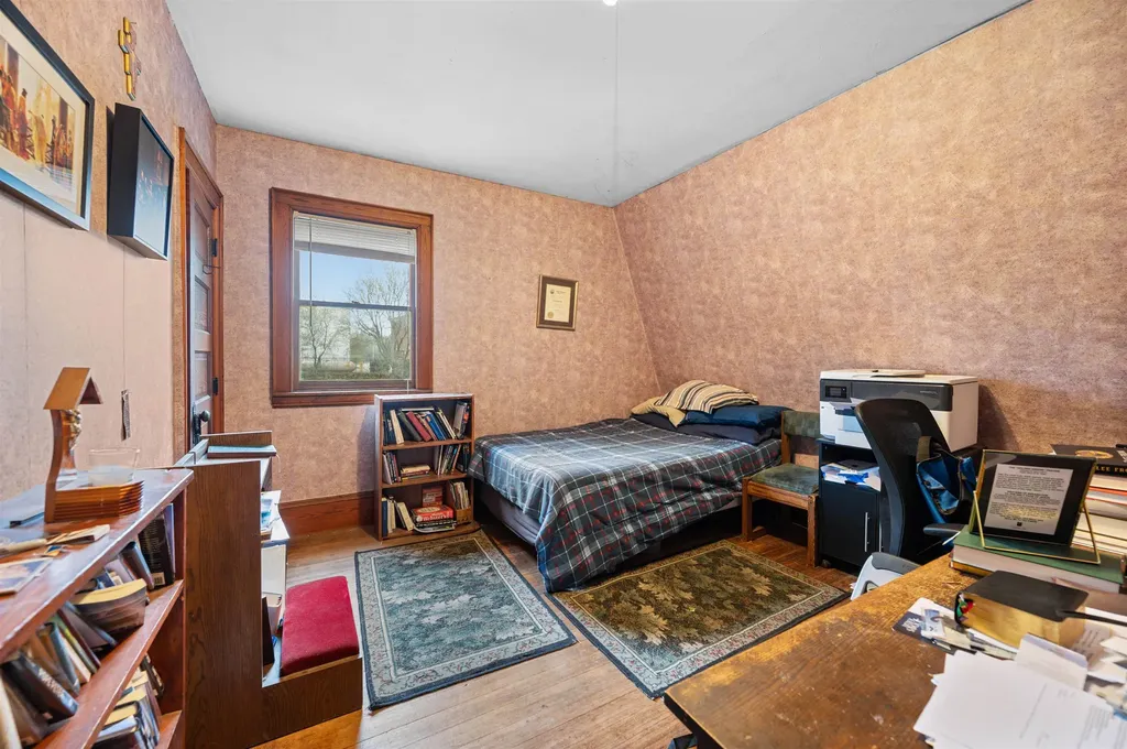 35 Warren Street Barre City VT 05641