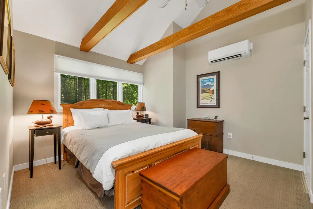 46 Point Breeze Road Wolfeboro NH 03894