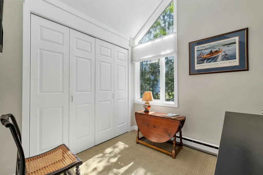 46 Point Breeze Road Wolfeboro NH 03894