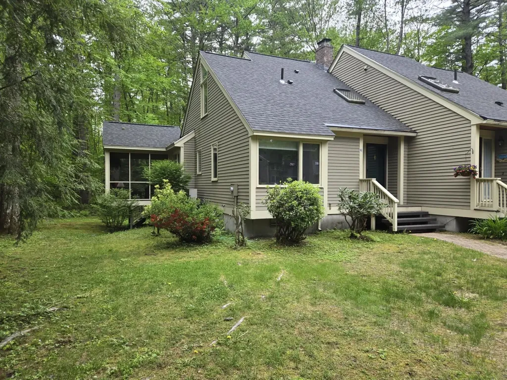 46 Point Breeze Road Wolfeboro NH 03894