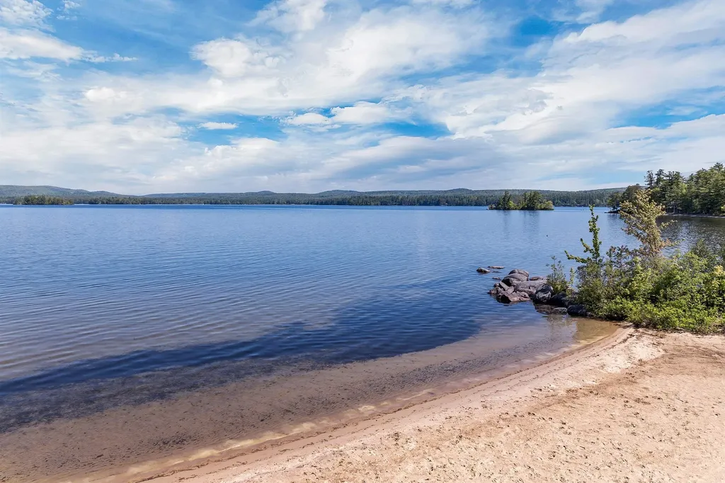 46 Point Breeze Road Wolfeboro NH 03894