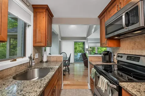 46 Point Breeze Road Wolfeboro NH 03894