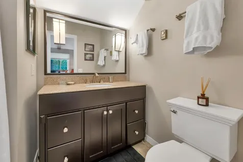 46 Point Breeze Road Wolfeboro NH 03894