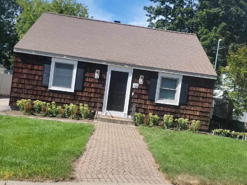12 Taylor Street Nashua NH 03060