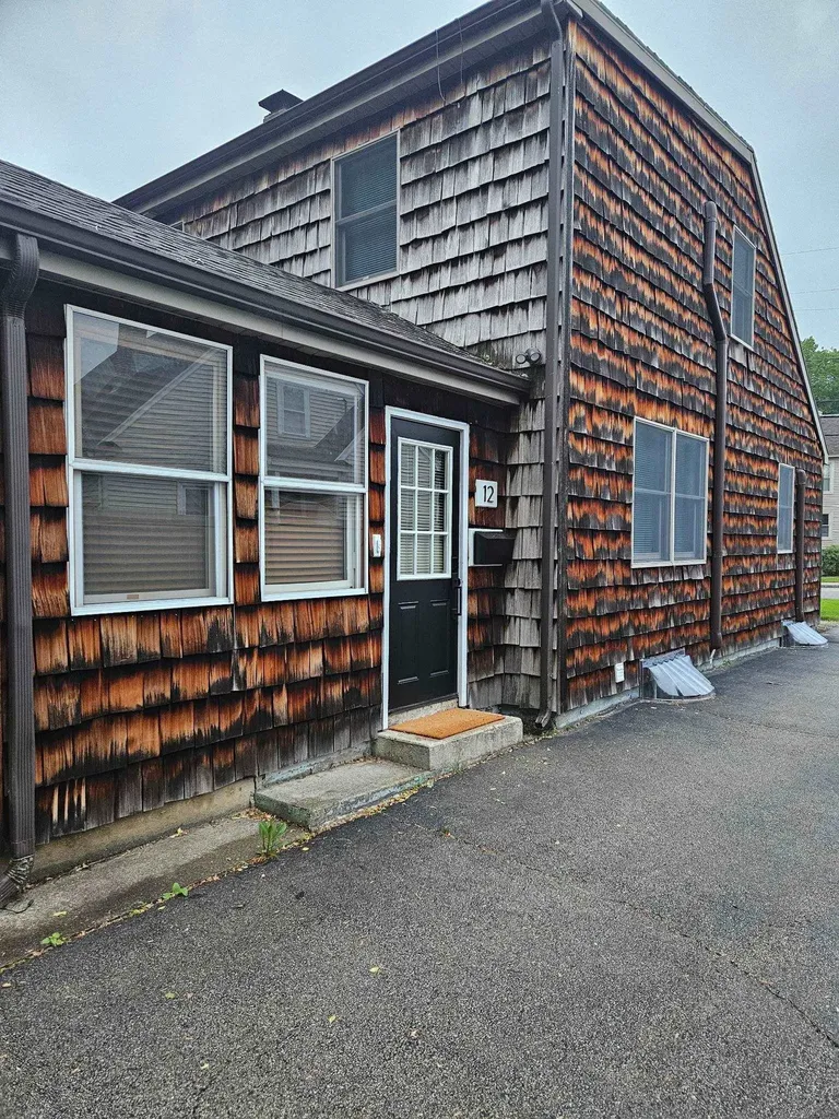 12 Taylor Street Nashua NH 03060