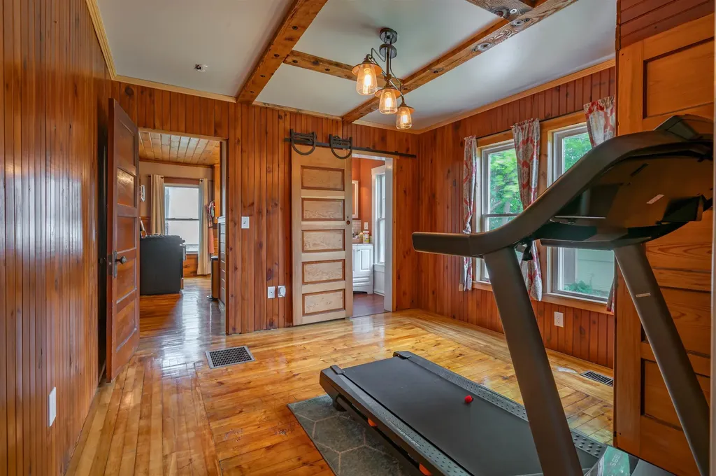 18 Wentworth Street Plymouth NH 03264