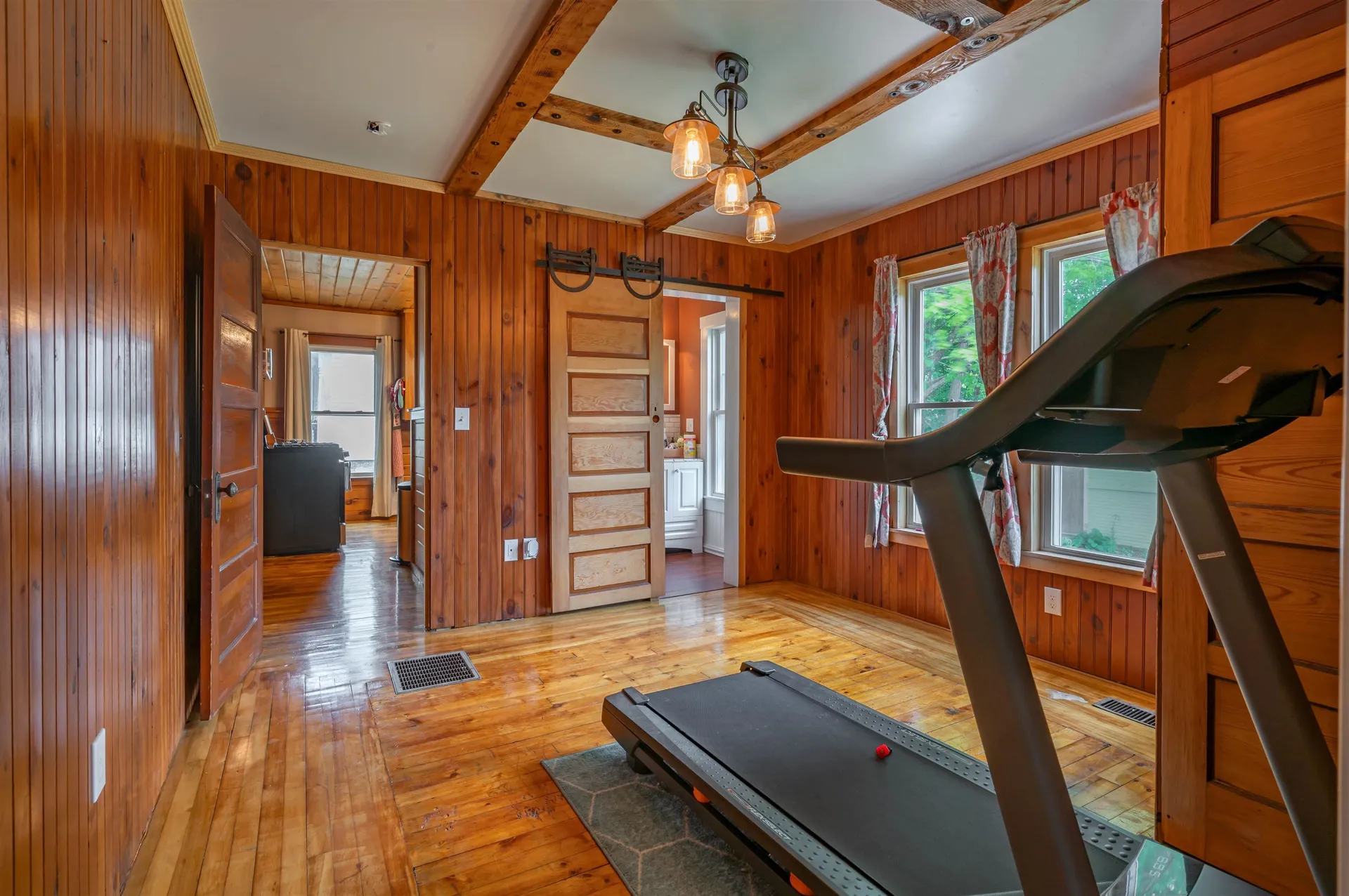 18 Wentworth Street Plymouth NH 03264