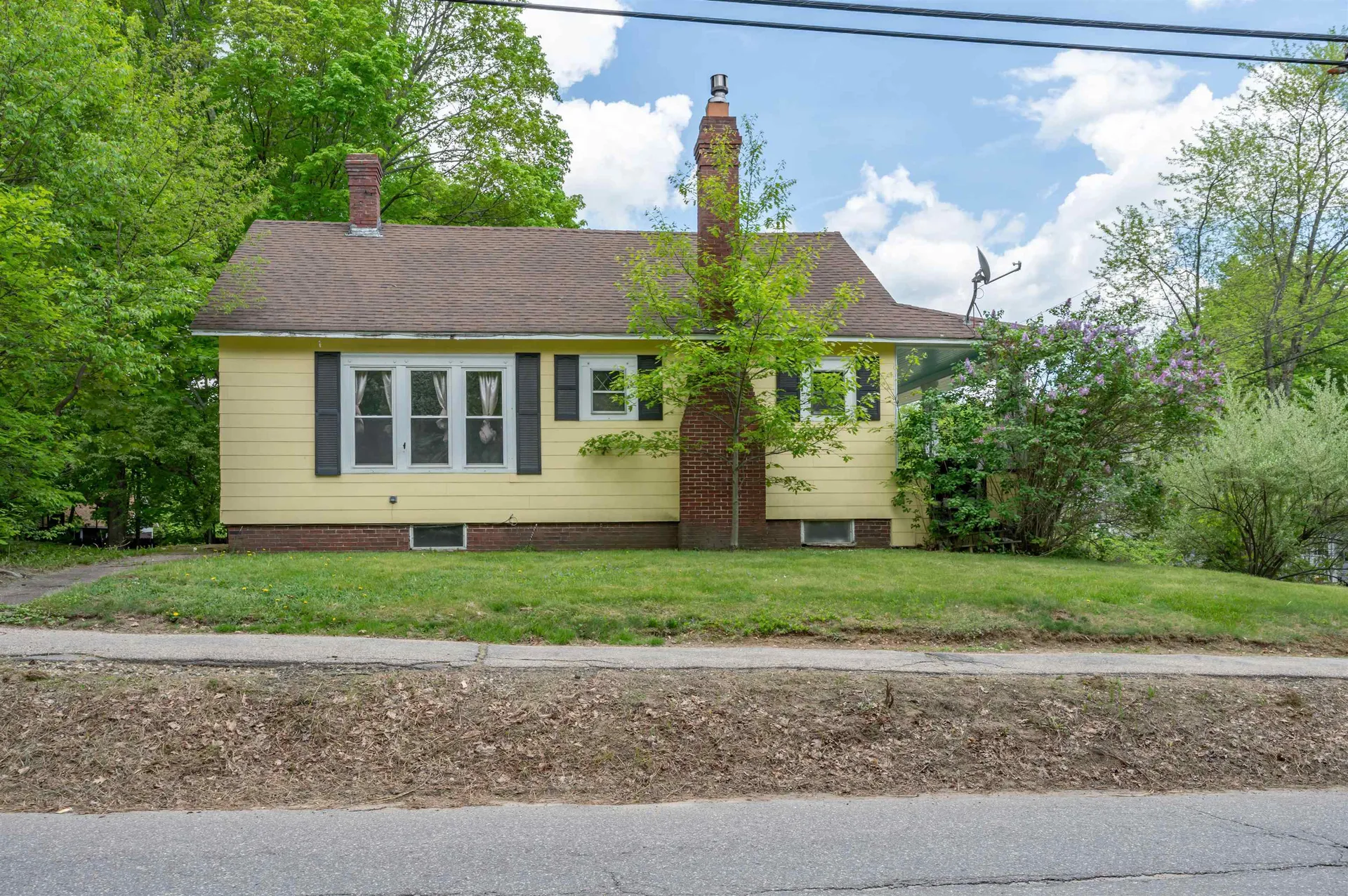 18 Wentworth Street Plymouth NH 03264