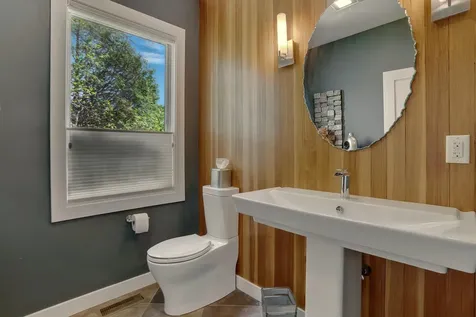 25 N Shore Road Windham NH 03087
