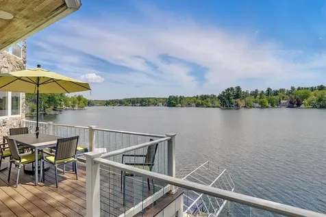 25 N Shore Road Windham NH 03087