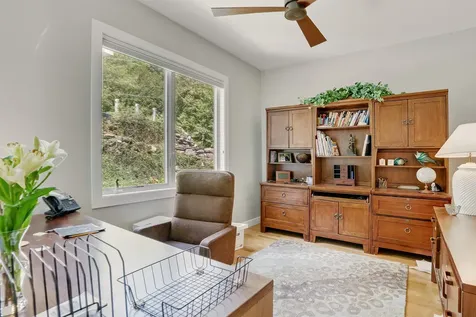 25 N Shore Road Windham NH 03087