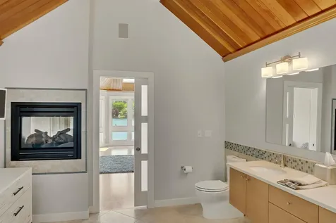 25 N Shore Road Windham NH 03087