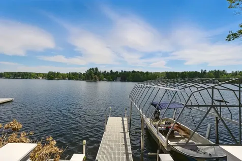 25 N Shore Road Windham NH 03087