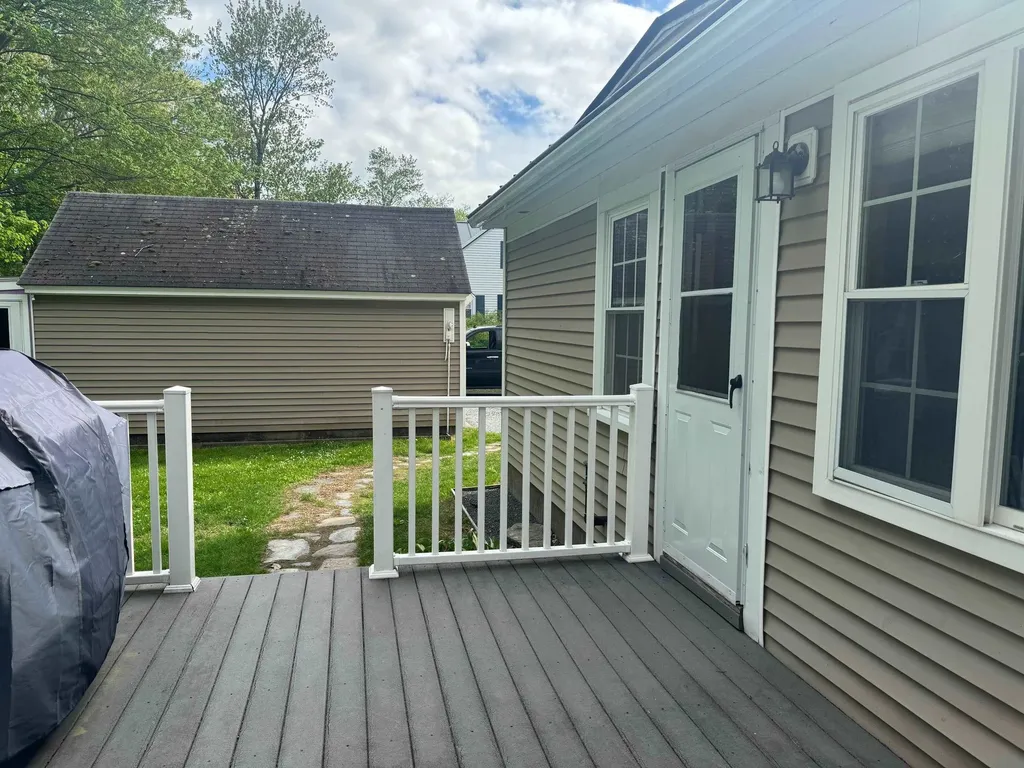 72 Worcester Avenue Hartford VT 05001