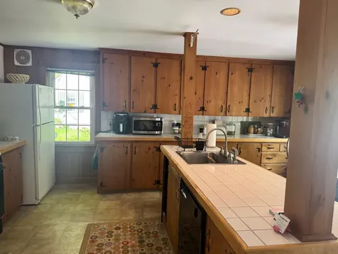 72 Worcester Avenue Hartford VT 05001