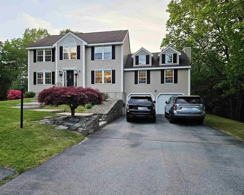 27 Cambridge Drive Merrimack NH 03054