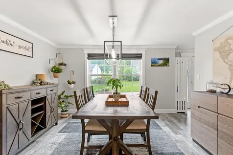27 Cambridge Drive Merrimack NH 03054
