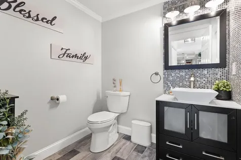 27 Cambridge Drive Merrimack NH 03054