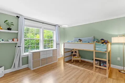 27 Cambridge Drive Merrimack NH 03054