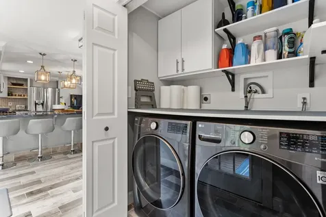 27 Cambridge Drive Merrimack NH 03054