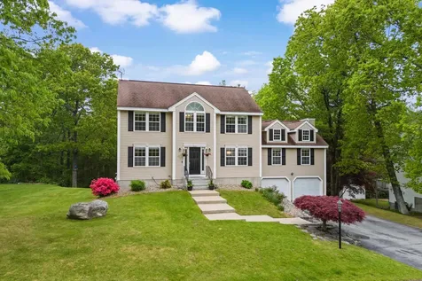 27 Cambridge Drive Merrimack NH 03054