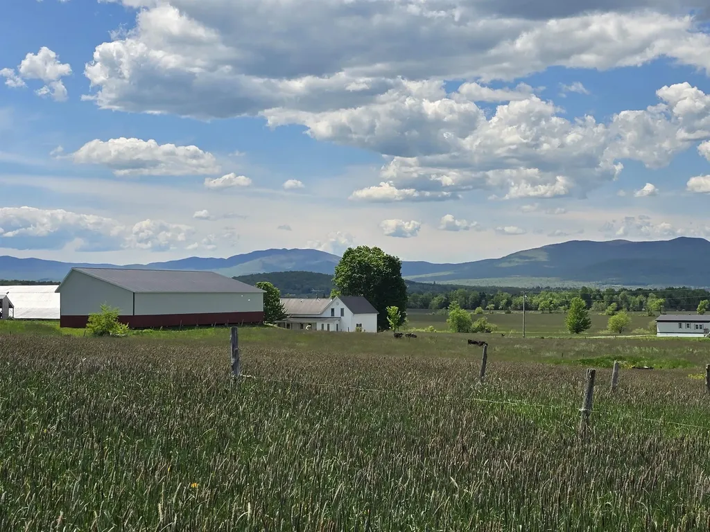 Tetreault Road Newport Town VT 05857