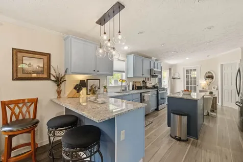 7 Welch Lane Raymond NH 03077