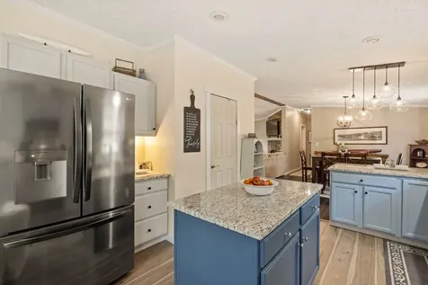 7 Welch Lane Raymond NH 03077