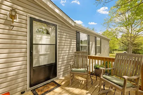 7 Welch Lane Raymond NH 03077