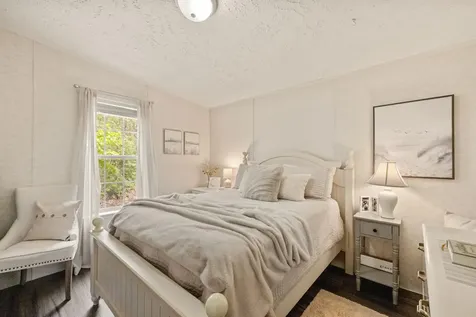 7 Welch Lane Raymond NH 03077